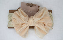 Load image into Gallery viewer, Cream Ruffle Baby Headband