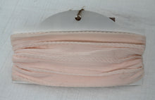 Load image into Gallery viewer, Apricot Cable Baby Headband