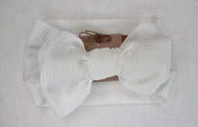 Load image into Gallery viewer, Cream Cindy Baby Headband