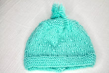 Load image into Gallery viewer, 0000 August Handknitted Set
