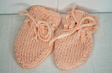Load image into Gallery viewer, Penelope Peach 0-3 months