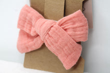 Load image into Gallery viewer, Coral Bow Clip