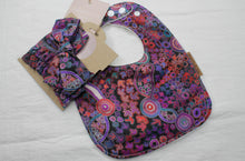 Load image into Gallery viewer, Emu Dreaming Warlu Black Headband &amp; Bib Set