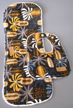 Load image into Gallery viewer, Bennie Bib &amp; Burp Cloth Gift Box