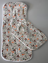 Load image into Gallery viewer, Harlow Bib &amp; Burp Cloth Gift Box