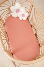 Load image into Gallery viewer, Kiin Blush Bamboo Cotton Bassinet / Change Pad Fitted Sheet
